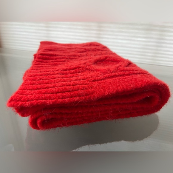 🧶Oversized Thick Soft Coral-Red Cable Knit Wool Blend Scarf | J. Crew 15” x 78” - Picture 5 of 17
